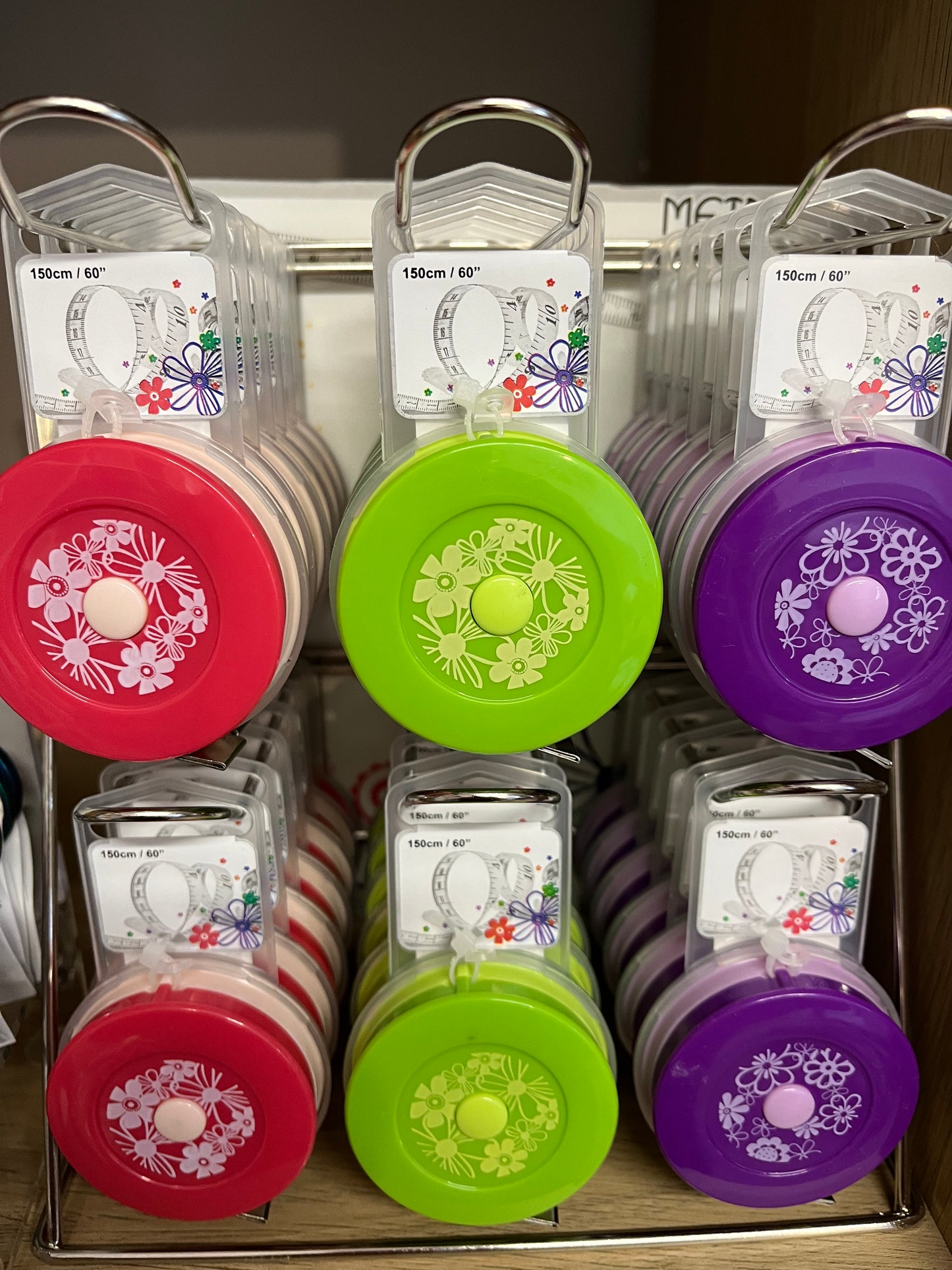Metro - Spring and summer measuring tape