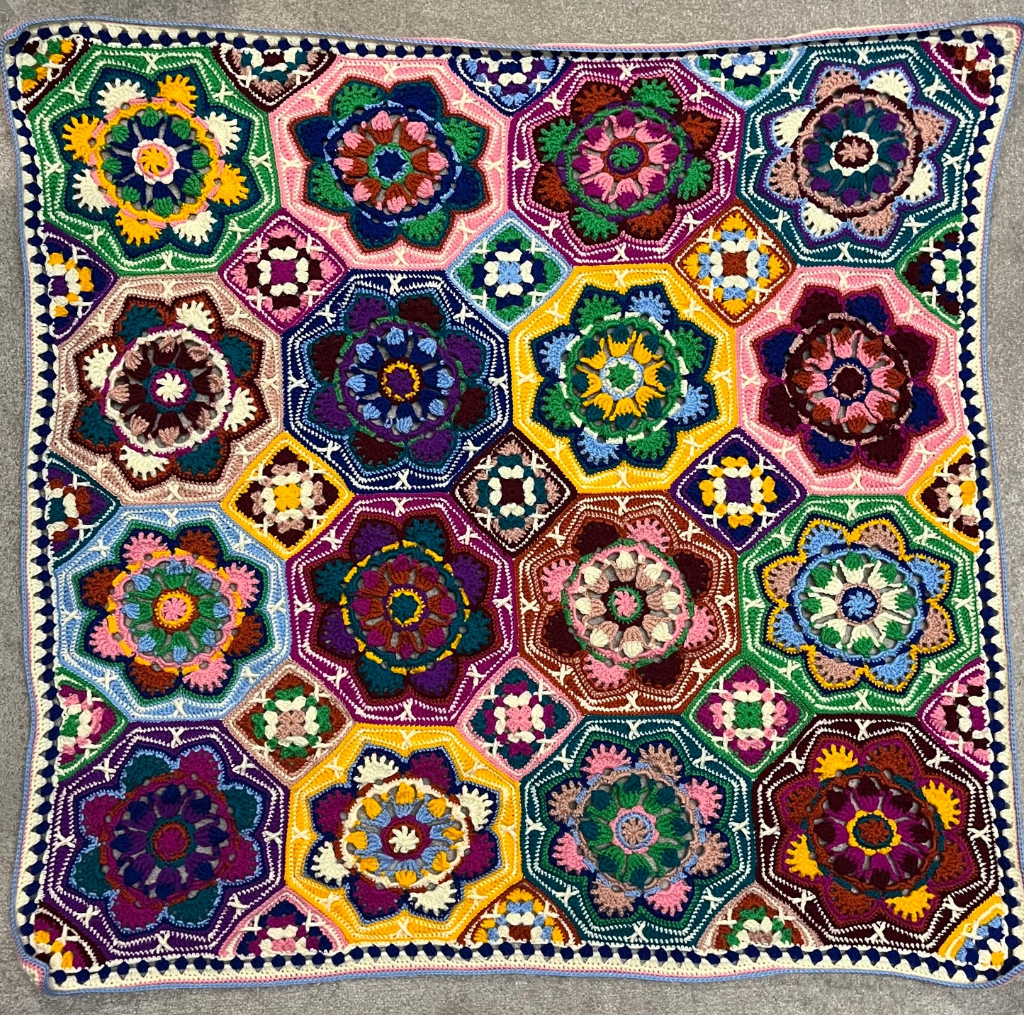 Persian Tiles blanket in Bonus DK