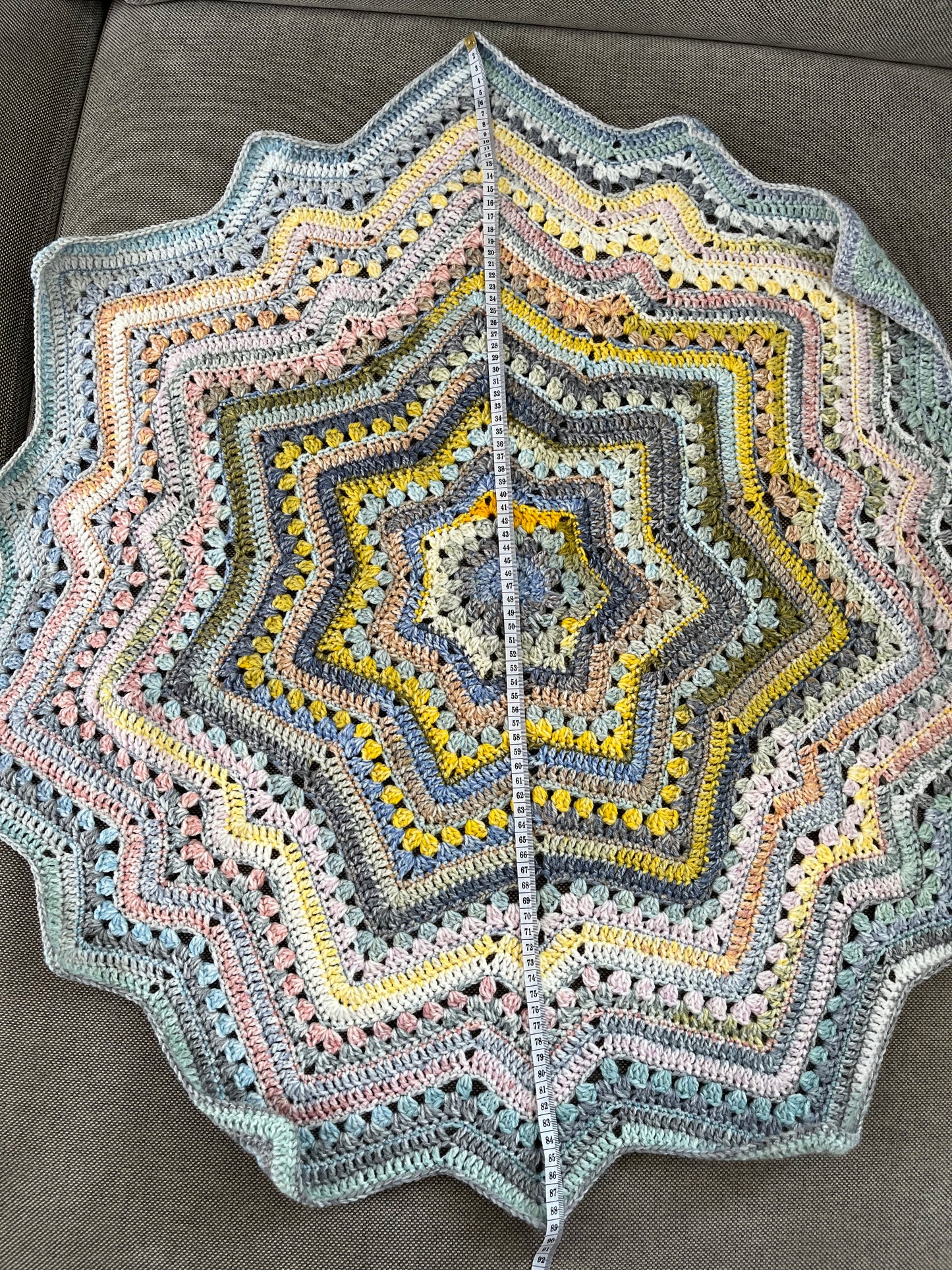 Bramble Double Knit - Supernova Star blanket
